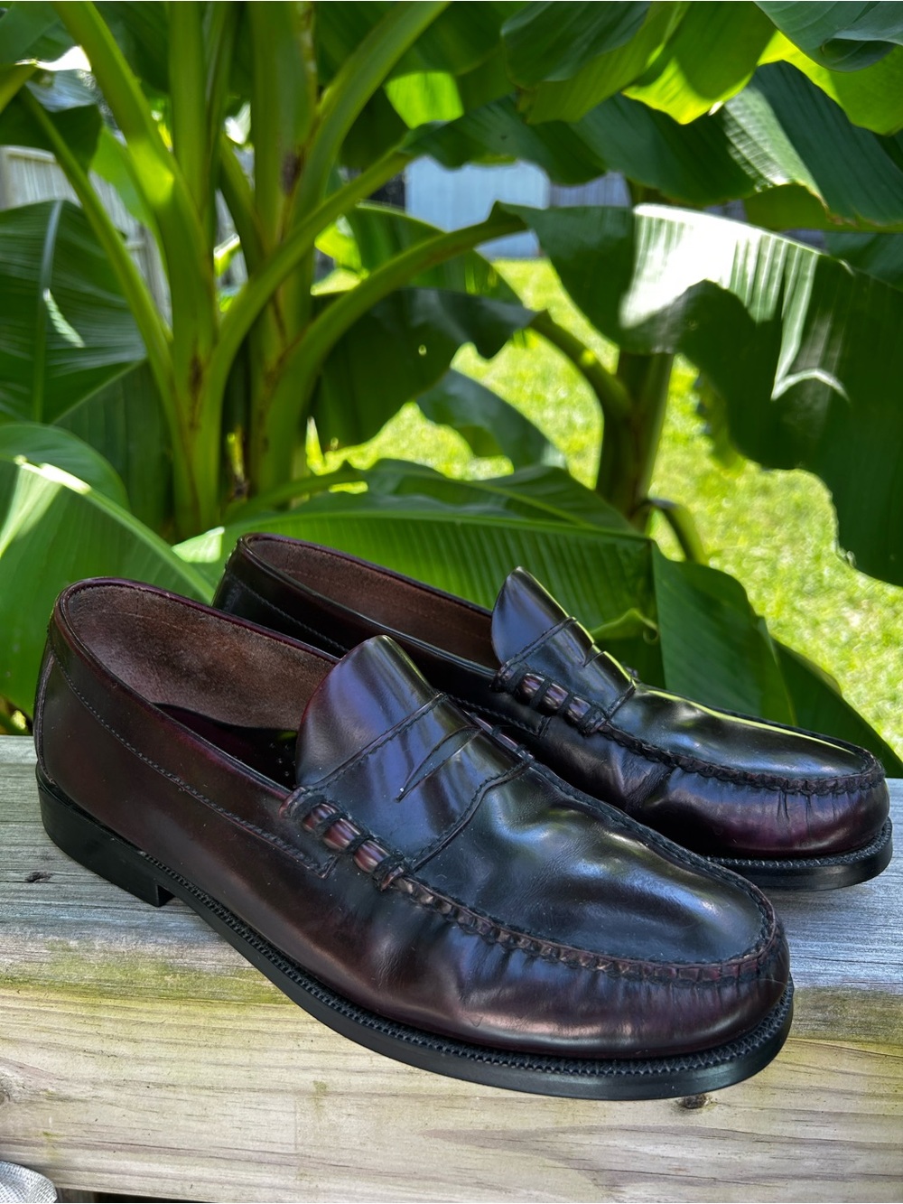 GH Bass Mens 11M Burgundy Leather Penny Loafers Vintage Oxblood Dress Shoes